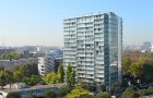 Pour réhabiliter cette tour construite entre 1959 et 1961, les architectes ont notamment créé des jardins d'hiver, et réduit les nuisances sonores. Pour réhabiliter cette tour construite entre 1959 et 1961, les architectes ont notamment créé des jardins d'hiver, et réduit les nuisances sonores.