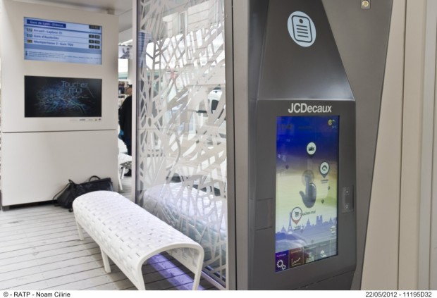 La Station de Bus Futuriste - Crédit Noam Cilirie @ RATP