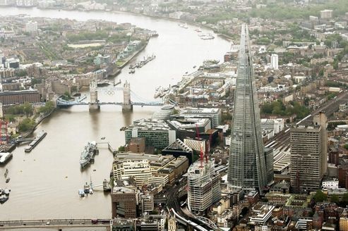 Haute de 310 mètres, la tour Shard est désormais la plus haute d'Europe. Inaugurée aujourd'hui, elle promet d'attirer les touristes.