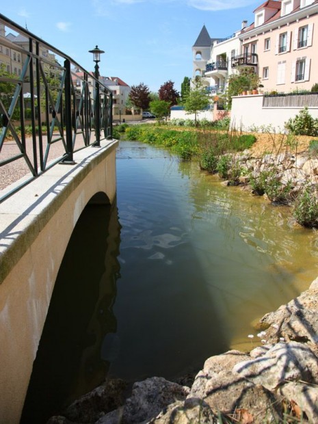 La mixité fait partie du projet qui mêle habitations et nature.