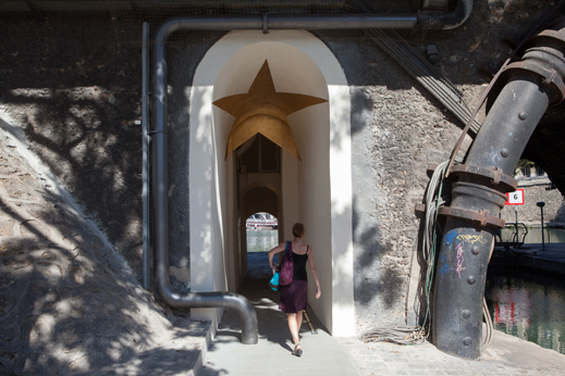 L'œuvre de George Rousse, au Passage de l’Arsenal.