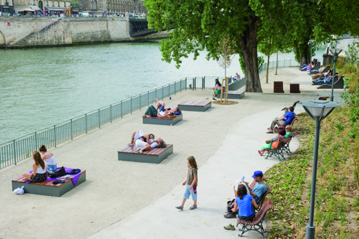 Le square l'Hôtel de Ville rénové.