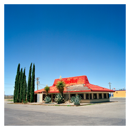 Pizza Hut (abandoned), Route 70. Alamogordo, New Mexico, USA.