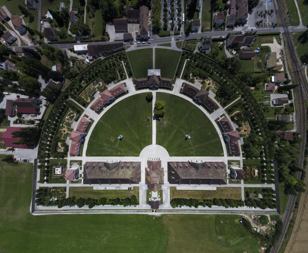 Arc-et-Senans : la Saline royale vue du ciel © Archives ER/Lionel VADAM